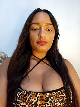 Luxlariel1 online show from 15, 1, 2026