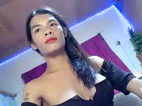 Snapshot of kelsythra_Velour chatting on 9, 5, 2026 kelsythra Velour online show from 9, 5, 2026