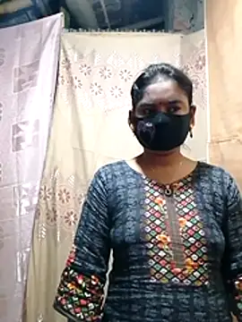 Hot Sweeti online show from 18, 2, 2026