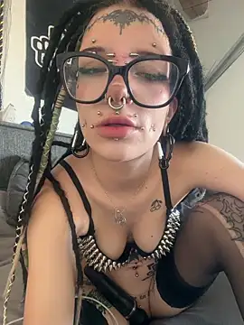Snapshot of demonLamia chatting on 15, 6, 2026 demonLamia online show from 15, 6, 2026
