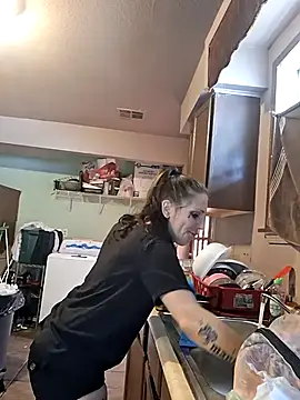 LadySn0w26 online show from 4, 3, 2026