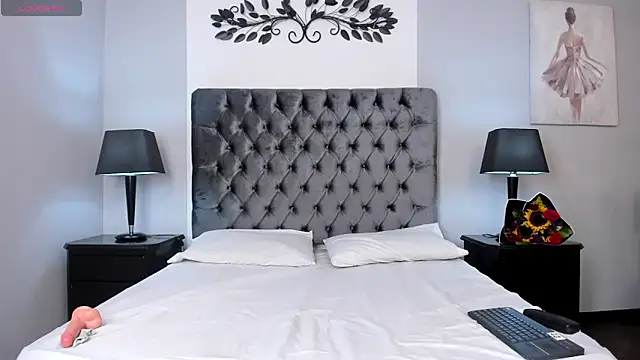 Kiri Black  online show from 27, 2, 2026