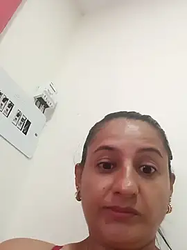 Luna seductora12 online show from 20, 2, 2026