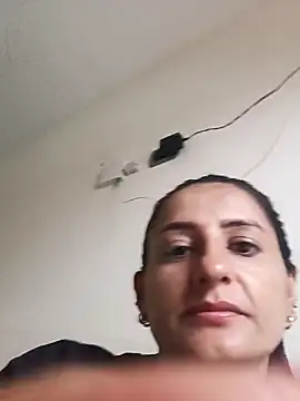 Luna seductora12 online show from 25, 2, 2026