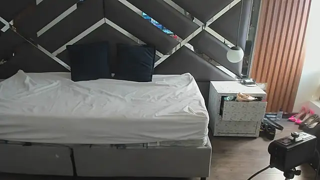 Ambarross  online show from 24, 3, 2026