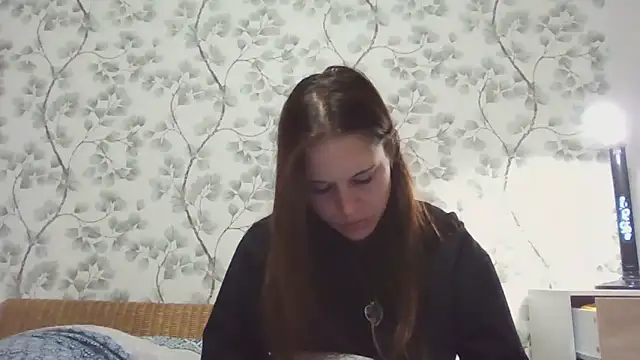 NyraLuna online show from 20, 5, 2026