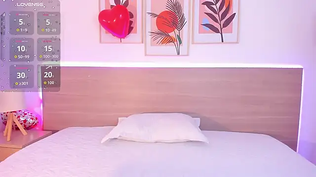  Caamilaa  online show from 18, 2, 2026