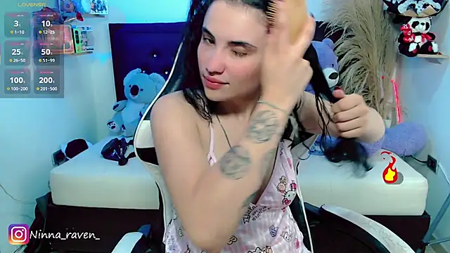 Snapshot of AriaDark chatting on 13, 7, 2026 AriaDark online show from 13, 7, 2026