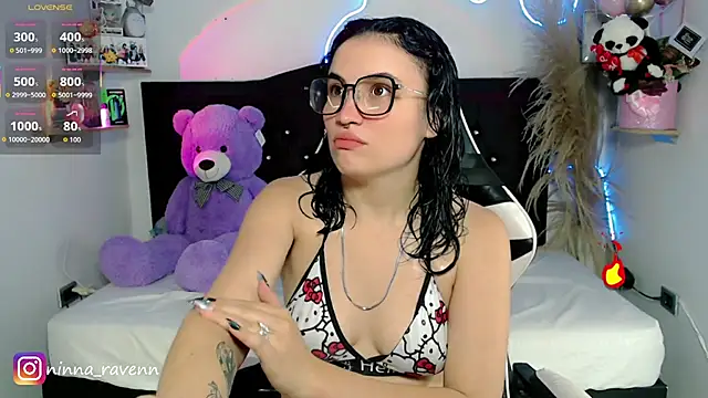 AriaDark online show from 4, 5, 2026