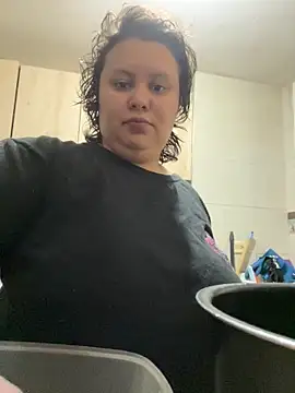 RavenEllieUniverse online show from 6, 3, 2026