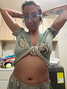 RavenEllieUniverse online show from 8, 3, 2026