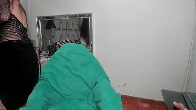 JenniQ69 online show from 5, 2, 2026