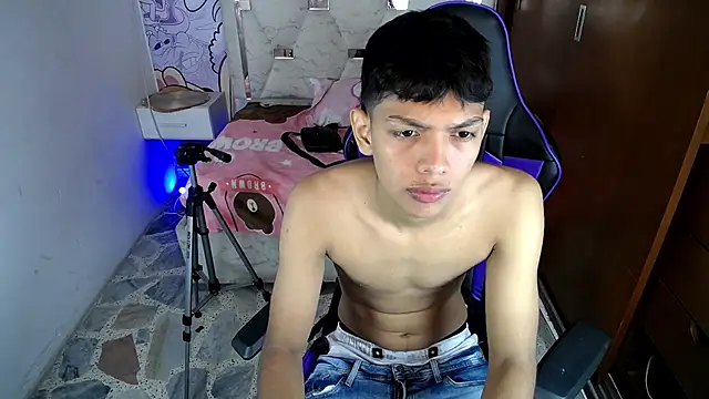 Snapshot of Rick_oficiall chatting on 9, 2, 2026 Rick oficiall online show from 9, 2, 2026