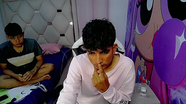 Maxwell boys online show from 9, 2, 2026