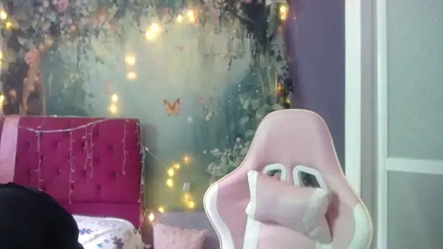 Snapshot of rosa_skinny chatting on 4, 7, 2026 rosa skinny online show from 4, 7, 2026