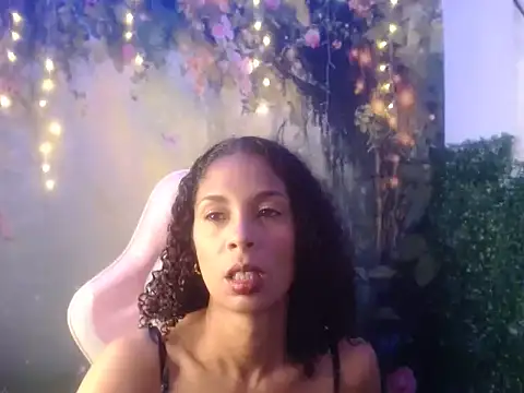Snapshot of rosa_skinny chatting on 6, 6, 2026 rosa skinny online show from 6, 6, 2026