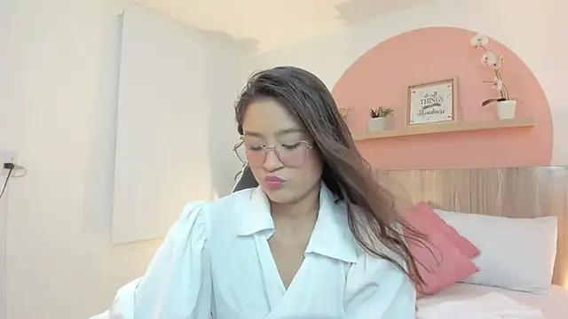 ivette swan online show from 9, 5, 2026