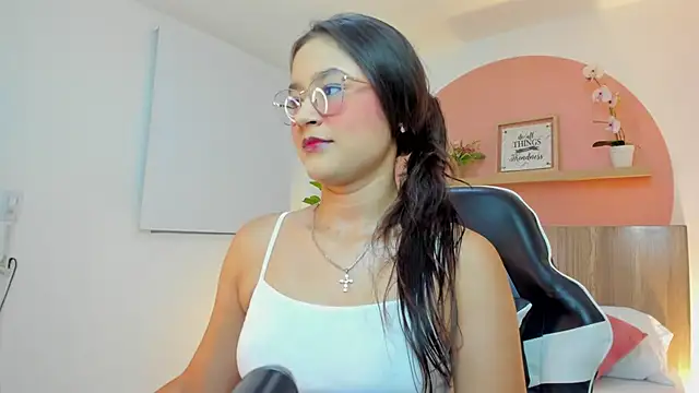 ivette swan online show from 18, 4, 2026