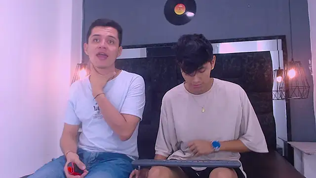 James And Kenet online show from 2, 3, 2026