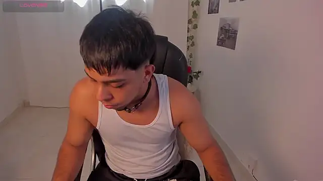 Snapshot of shooting_wilson chatting on 18, 1, 2026 shooting wilson online show from 18, 1, 2026