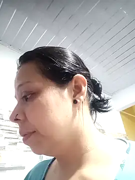 Snapshot of RossyAlvarez chatting on 10, 6, 2026 RossyAlvarez online show from 10, 6, 2026