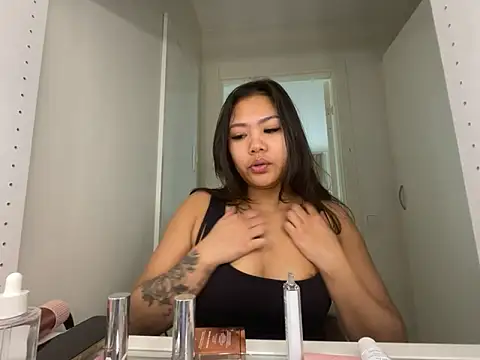 Snapshot of TitiTinyThai chatting on 26, 3, 2026 TitiTinyThai online show from 26, 3, 2026