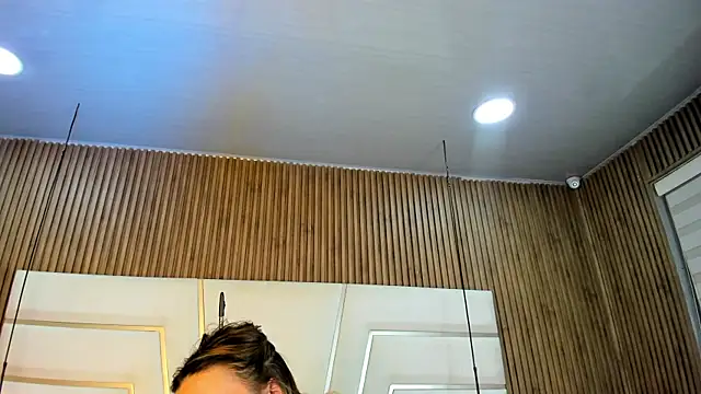 Xara Shadow online show from 2, 4, 2026