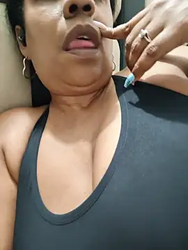 Zeyllyjhonson online show from 26, 5, 2026