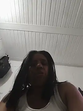 Snapshot of Zeyllyjhonson chatting on 17, 7, 2026 Zeyllyjhonson online show from 17, 7, 2026
