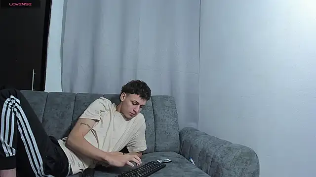 Snapshot of Two_sexboys chatting on 22, 2, 2026 Two sexboys online show from 22, 2, 2026