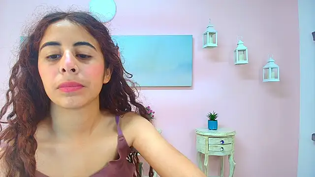 Snapshot of scarlett_clyde chatting on 19, 6, 2026 scarlett clyde online show from 19, 6, 2026