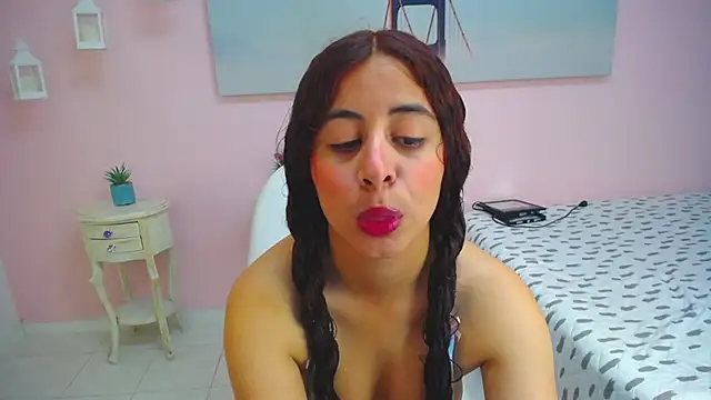 scarlett clyde online show from 24, 2, 2026