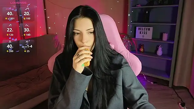 Snapshot of Kelly__Bunny chatting on 10, 2, 2026 Kelly Bunny online show from 10, 2, 2026