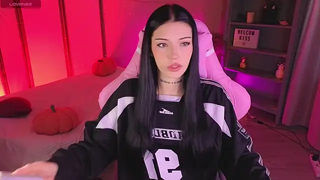 Kelly  Bunny online show from 3, 5, 2026