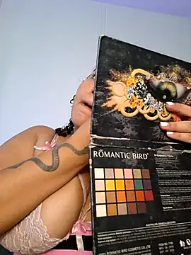 curly girl 31 online show from 13, 2, 2026