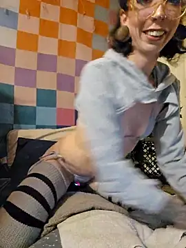 xxEMMxxx online show from 4, 3, 2026