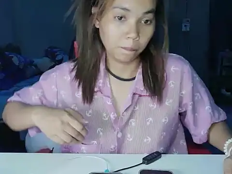 Pearlveil online show from 6, 3, 2026