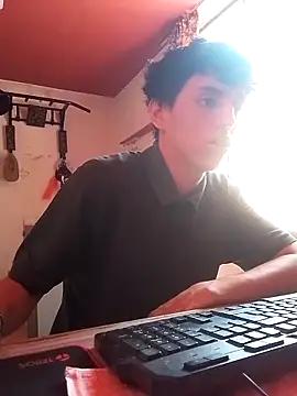 angelguere online show from 13, 2, 2026