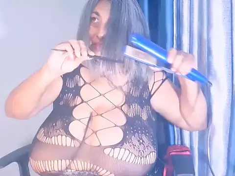 indiansexymomy online show from 15, 1, 2026