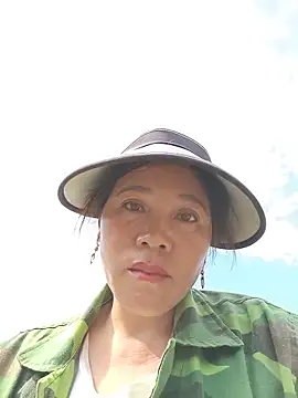 Snapshot of Jooj- chatting on 15, 5, 2026 Jooj- online show from 15, 5, 2026