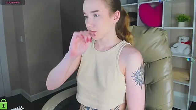 Nicole Vasquez online show from 19, 3, 2026