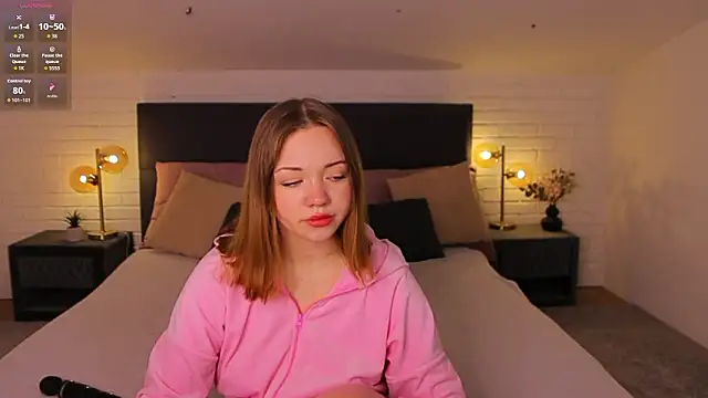 Kiss Moon online show from 21, 2, 2026