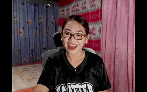 Snapshot of pinay_mayahiga chatting on 19, 7, 2026 pinay mayahiga online show from 19, 7, 2026