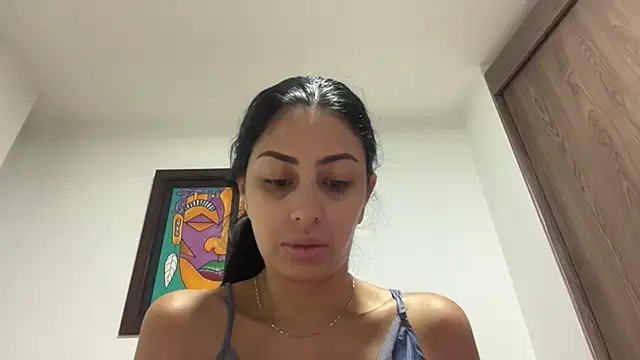 AbrilSantosxo online show from 23, 6, 2026