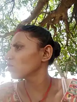 Snapshot of Juli_rathore chatting on 28, 4, 2026 Juli rathore online show from 28, 4, 2026