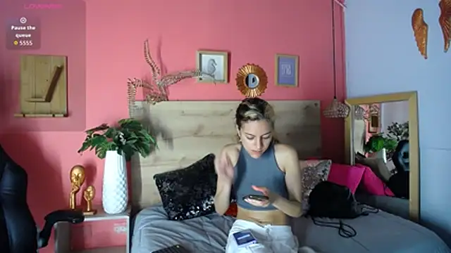 maria Turner1 online show from 22, 4, 2026
