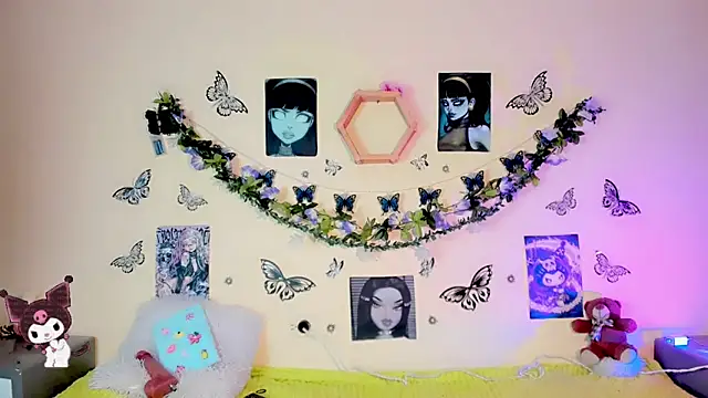 Miss-Saraii online show from 15, 4, 2026