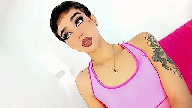 Miss-Saraii online show from 4, 2, 2026