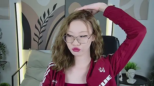 Snapshot of SarahRice chatting on 11, 2, 2026 SarahRice online show from 11, 2, 2026