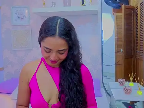 Emma Thompssonn online show from 2, 3, 2026